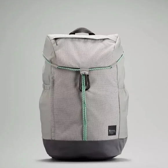 LULULEMON front clip backpack 21L - Picture 1 of 4
